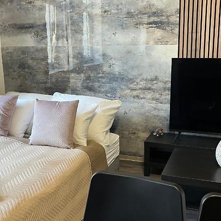 ליברץ Downtown Boutique Apartments מראה חיצוני תמונה