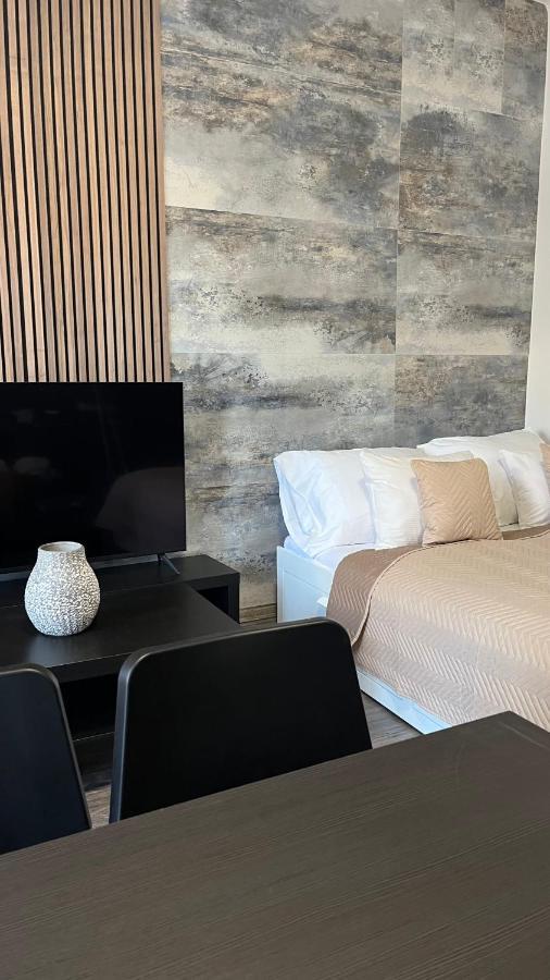 ליברץ Downtown Boutique Apartments מראה חיצוני תמונה