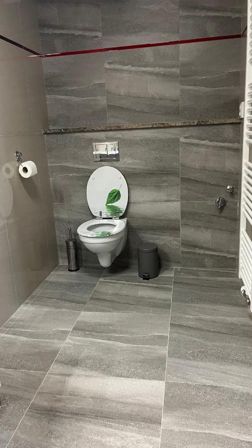 ליברץ Downtown Boutique Apartments מראה חיצוני תמונה